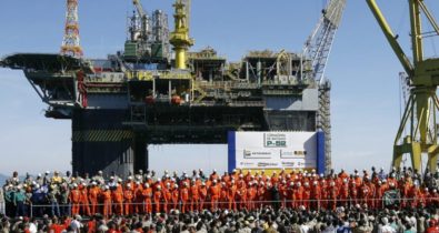 Sindicato dos petroleiros anuncia greve de advertência