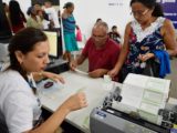 Eleitores lotam forum eleitoral de sao luis para regularizacao eleitoral