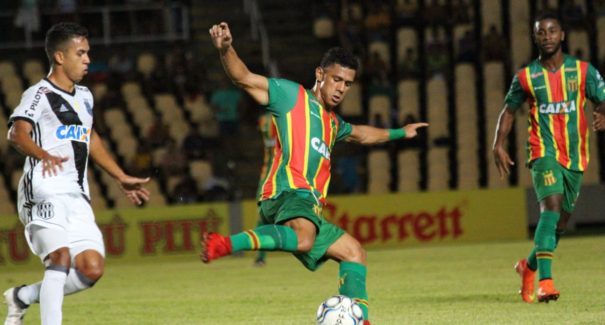 Sampaio e Oeste brigam por melhor colocação na Série B