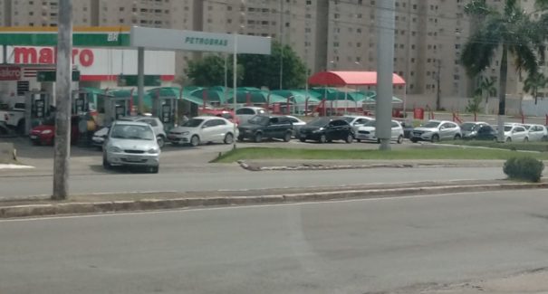 “Estou desesperada”, afirma diretora de posto sobre abastecimento