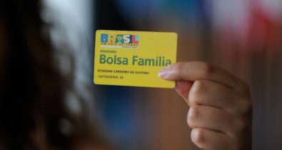 Bolsa Família completa renda de 13,5 milhões de famílias em outubro