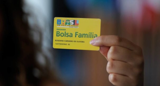 Ministro confirma que Bolsa Família terá 13º salário em dezembro deste ano