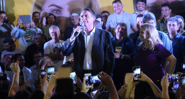 Eu não falo o que o povo quer, eu sou o que eles querem”, afirma Bolsonaro