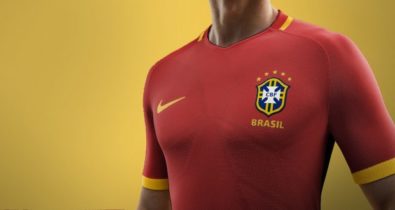 As vezes que a Seleção Brasileira usou camisa vermelha; e outras curiosidades