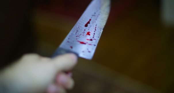 Homem é morto a facadas pelo companheiro após discussão em quitinete do São Cristóvão