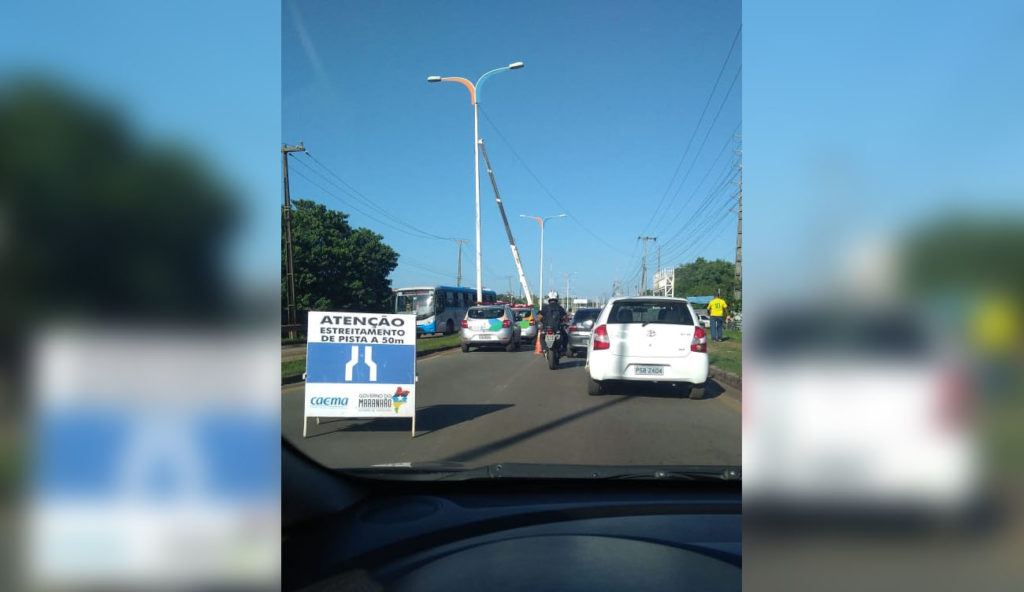 Obras de reparo em sub-adutora deixam trânsito parado em São Luís
