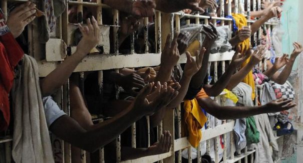 Durante feriado da Semana Santa 735 presos serão soltos