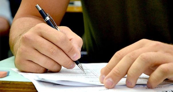 Prefeitura de Santo Amaro oferece vagas com remuneração de R$1.400; inscrições são gratuitas