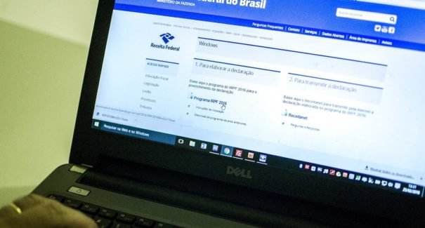 Receita envia carta para 383 mil contribuintes corrigirem declaração