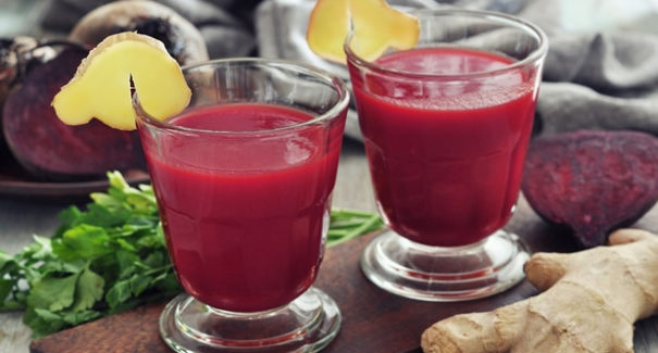 Suco detox de beterraba, gengibre e couve