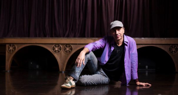 Zeca Baleiro anuncia nova turnê com músicas que não foram gravadas