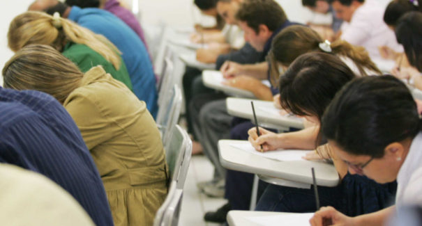 Concursos com inscrições abertas no Maranhão pagam salários de até R$ 11 mil reais