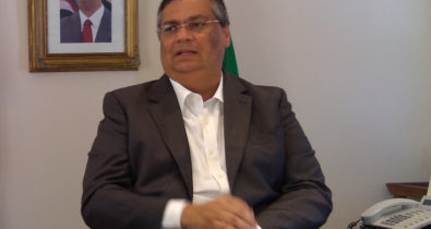Flávio Dino cita caso Queiroz para provocar Moro