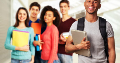 MEC lança painel para monitorar implementação do novo ensino médio