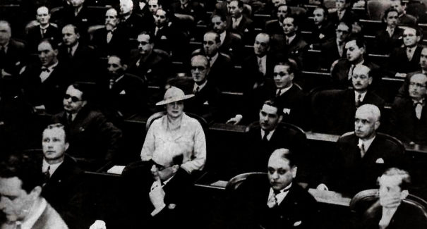 Por que as mulheres ainda são minoria na política?