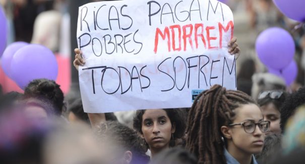 Para a mulher que aborta, repouso