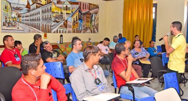 Como foi a capacitação de motoristas com intuito de fomentar o turismo