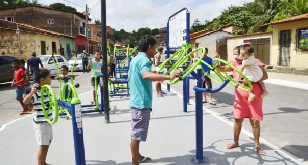Depois de quase 40 anos, rua na Vila Isabel é reinaugurada