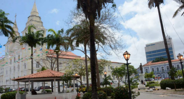 Conheça as histórias dos charmosos Largos de São Luís
