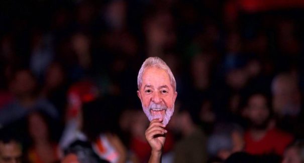 PT tem 10 dias para indicar substituto de Lula
