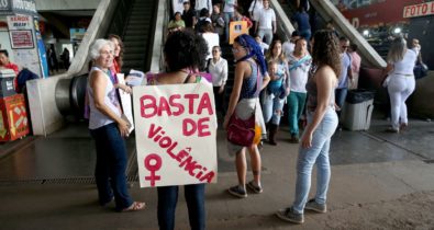 Alunos da UEMA de Balsas se manifestam contra violência em relacionamentos abusivos
