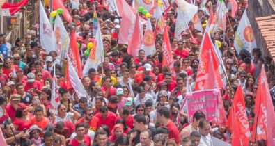 Em São Luís, Haddad chama Bolsonaro de chefe de milícia