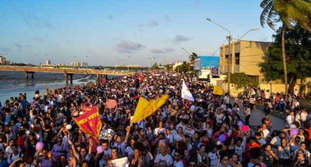 Mulheres fazem ato em São Luís contra Bolsonaro e pela democracia