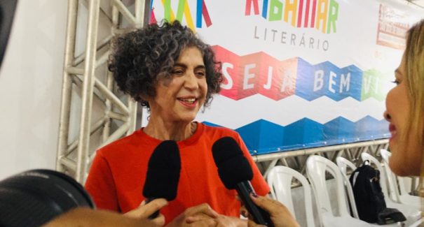 Professora Dad Squarise dá o tom na abertura do Ribamar Literário