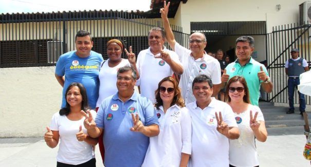 Flávio Dino vota e reforça apoio a Haddad no segundo turno
