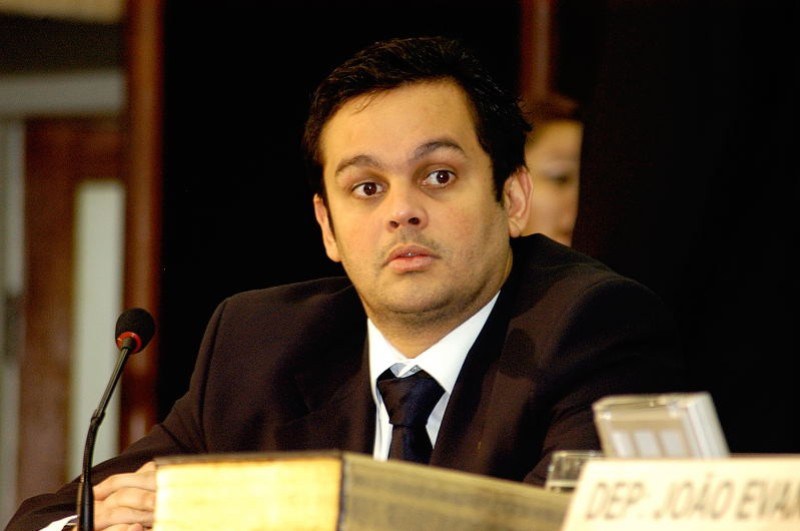 Ex-deputado Carlos Filho desiste de retornar à Assembleia Legislativa