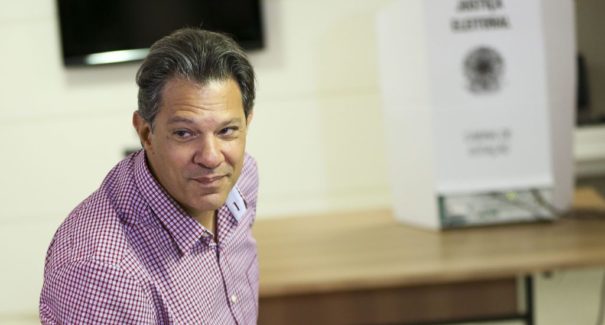 Boca de urna coloca Haddad no segundo turno contra Bolsonaro