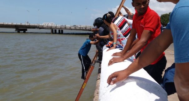 Homem pula da ponte São Francisco e é resgatado pela PM