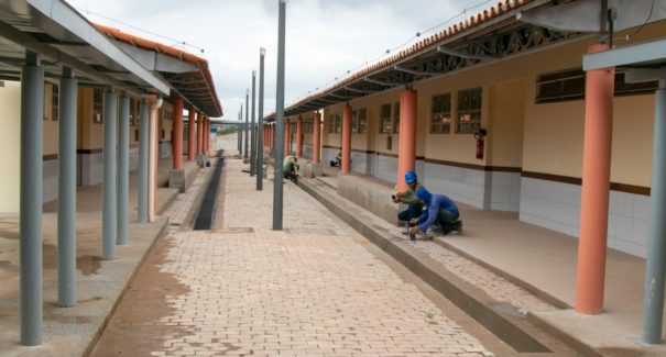 Justiça determina que Estado conclua reformas de escolas em Açailândia