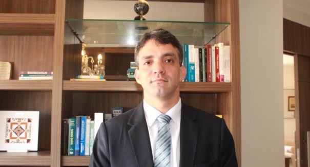 “Contas estão aprovadas”, diz atual presidente da OAB-MA, Thiago Diaz
