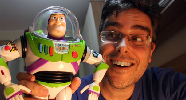 Dublador Guilherme Briggs participará de evento geek em São Luís