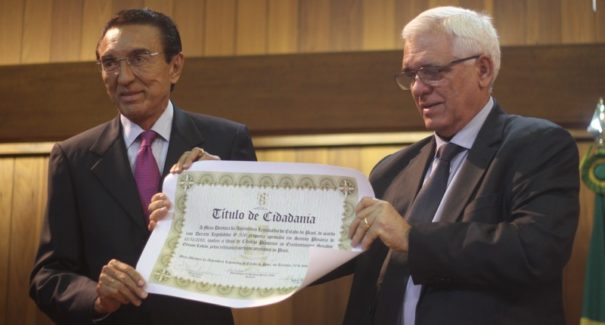 Senador Edison Lobão recebe título de cidadão piauiense
