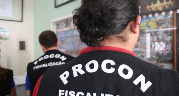 Procon fiscaliza escolas particulares de São Luís para coibir abusos