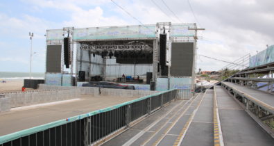 Av. Litorânea se prepara para festa de réveillon