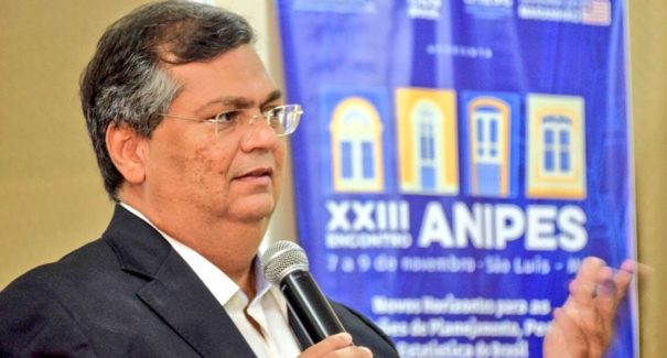 Flávio Dino propõe ao governo federal taxar os bancos