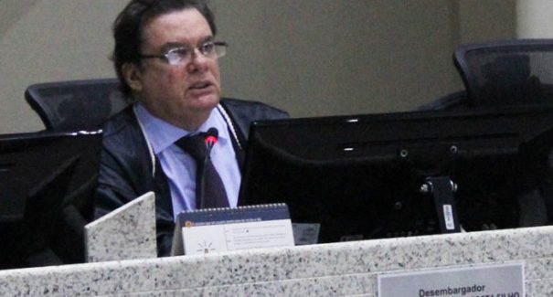 Desembargador convoca audiência de conciliação para tratar da greve dos rodoviários