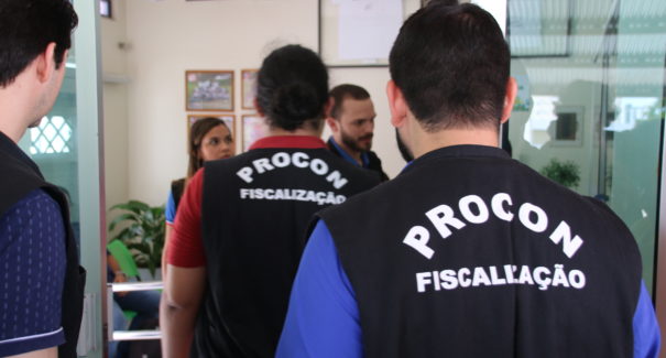 Procon do Maranhão alerta consumidores sobre trocas de presentes após o Natal