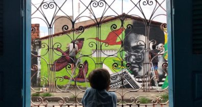 Projeto beneficente para crianças reúne graffiti, cores e educação