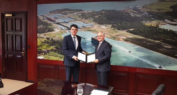 Itaqui firma parceria com Canal do Panamá