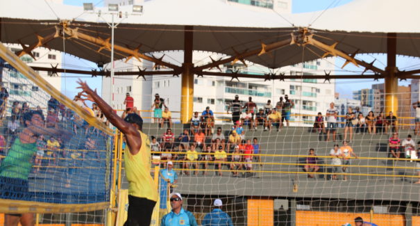 Circuito de vôlei de praia agita São Luís