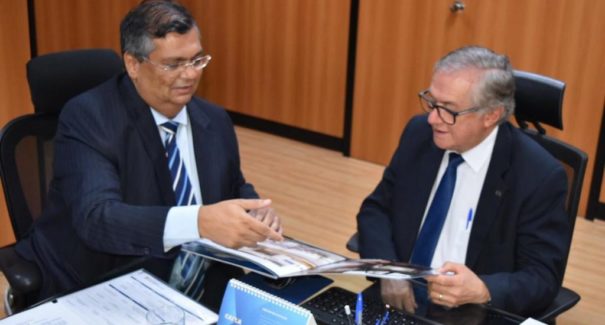 Em Brasília, Flávio Dino apresenta plano de conclusão das creches federais ao ministro da Educação