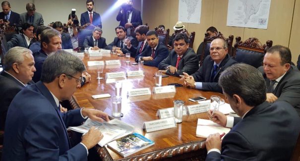 Reunião de Jerry com ministro de Bolsonaro irrita Adriano Sarney