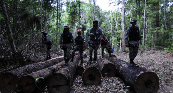 Governador envia polícia para proteger território indígena