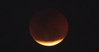 Espigão da Península recebe evento para olhar eclipse lunar neste domingo