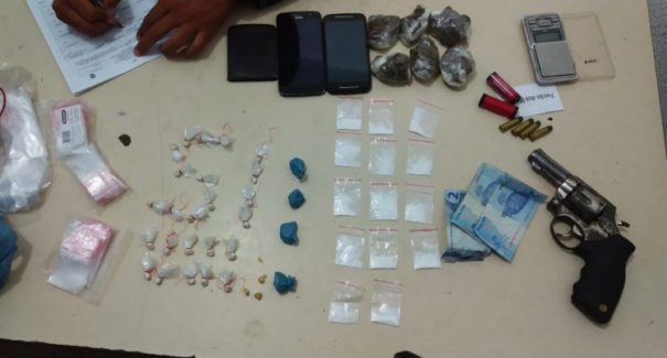 PM desarticula ponto de venda de drogas em Imperatriz