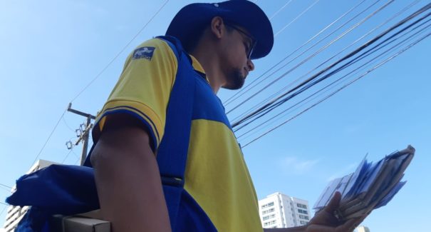 Oito histórias atípicas do dia-a-dia de carteiros em São Luís